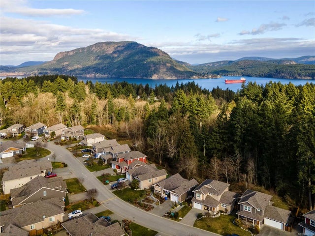 2 of 29 - 4527 Buena Vista Pl, Cowichan Bay, BC