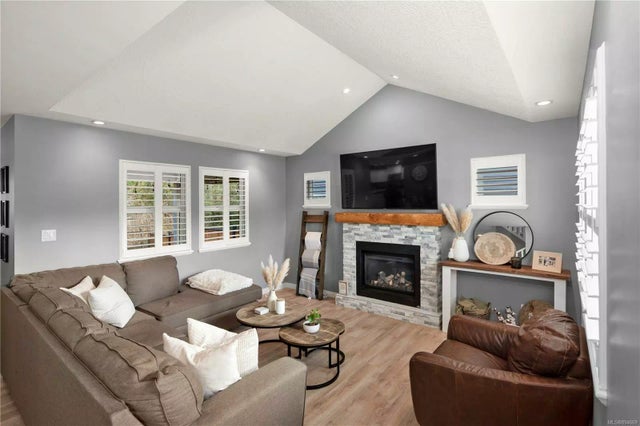 5 of 29 - 4527 Buena Vista Pl, Cowichan Bay, BC