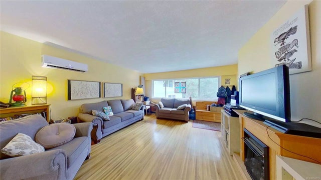 3 of 22 - 417 Berg Rd, Gabriola Island, BC