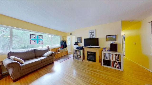 4 of 22 - 417 Berg Rd, Gabriola Island, BC