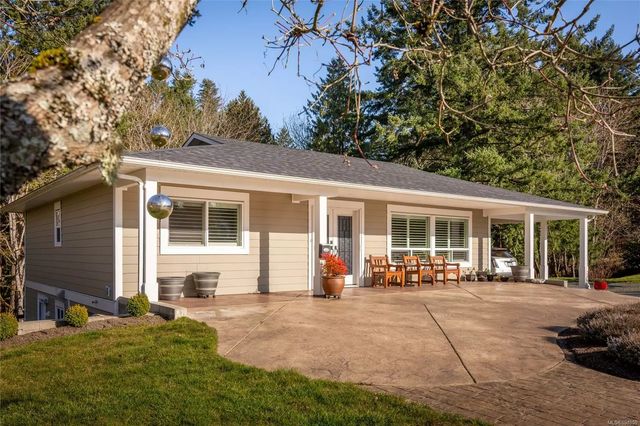 4 of 54 - 319 8th St, Nanaimo, BC