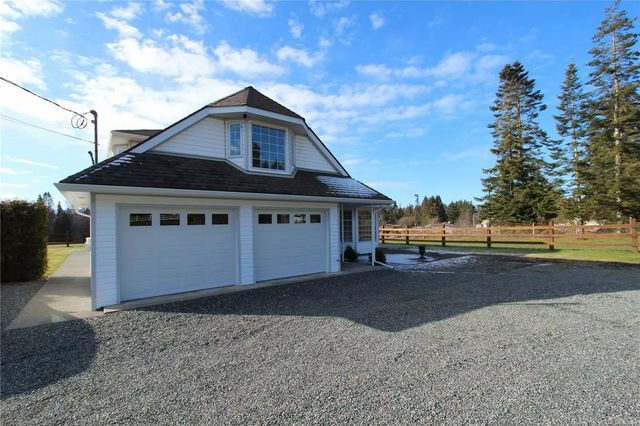 2 of 36 - 1949 Cedar Rd, Nanaimo, BC