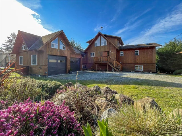 3 of 49 - 1983 South Rd, Gabriola Island, BC