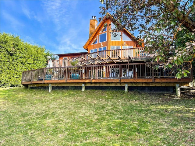 4 of 49 - 1983 South Rd, Gabriola Island, BC