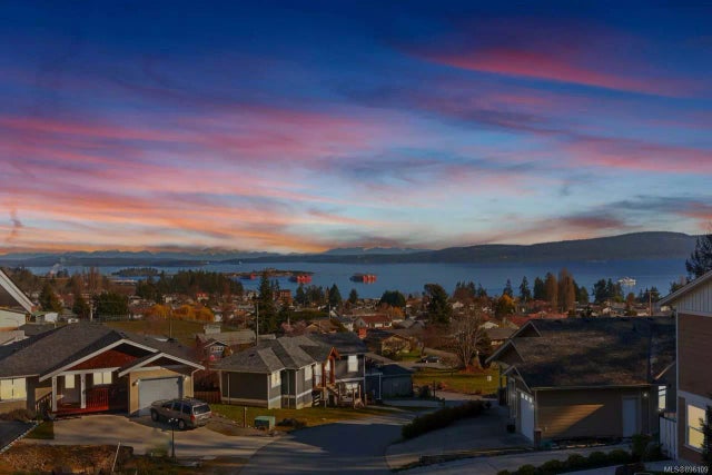 5 of 39 - 1584 Adelaide St 10, Crofton, BC