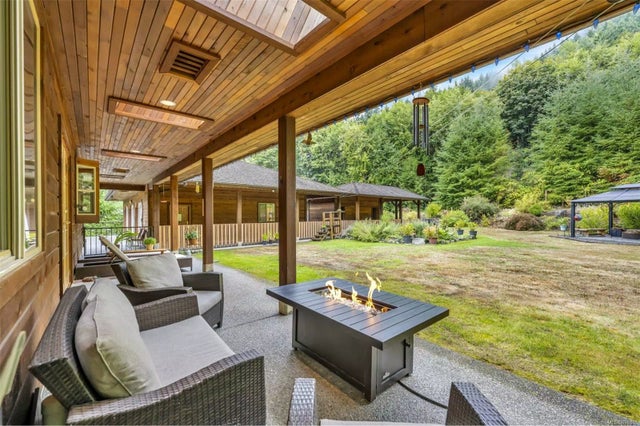 1 of 72 - 10001 Youbou Rd, Youbou, BC