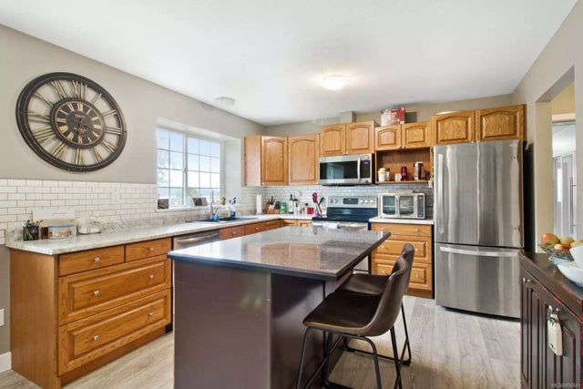 3 of 55 - 6605 Walker Frontage Rd, Fanny Bay, BC