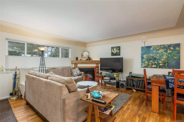 3 of 20 - 3025 Commodore Way, Gabriola Island, BC