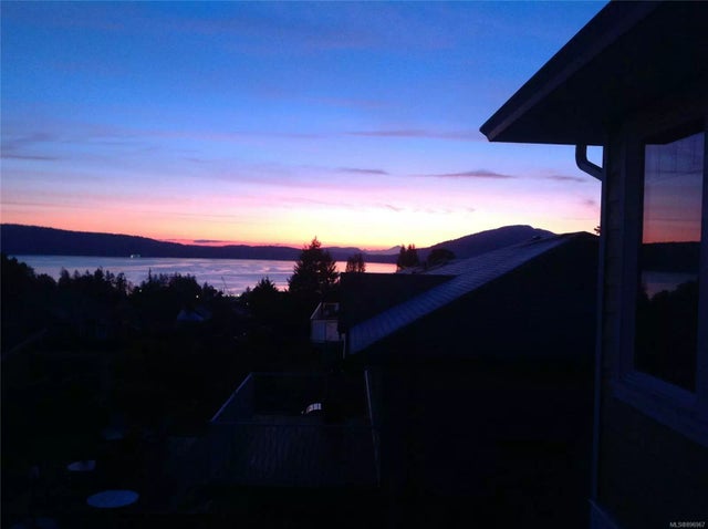 2 of 73 - 1727 Robert St, Crofton, BC