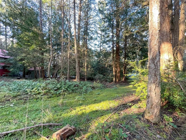 3 of 17 - 151 Malaspina Dr, Gabriola Island, BC