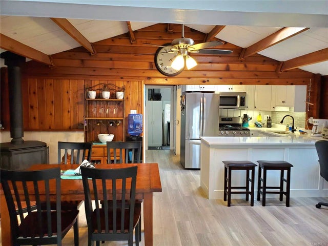 4 of 21 - 760 Captain Ahab's Terr, Gabriola Island, BC