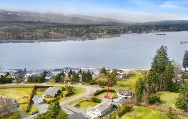 2 of 37 - 7626 Tozer Rd, Fanny Bay, BC