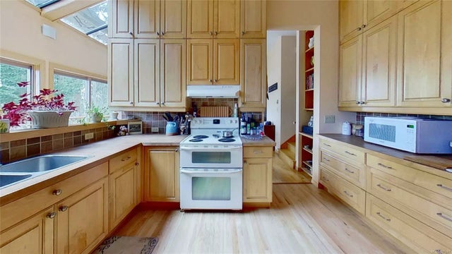 5 of 33 - 1601 Chernoff Dr, Gabriola Island, BC