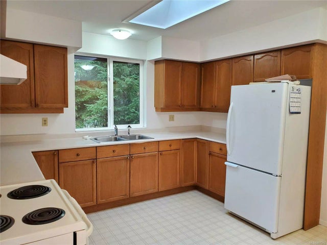 3 of 16 - 410 Berg Rd, Gabriola Island, BC