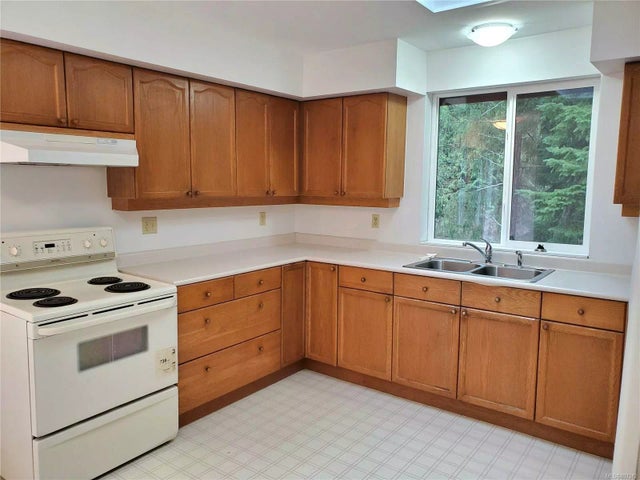 4 of 16 - 410 Berg Rd, Gabriola Island, BC