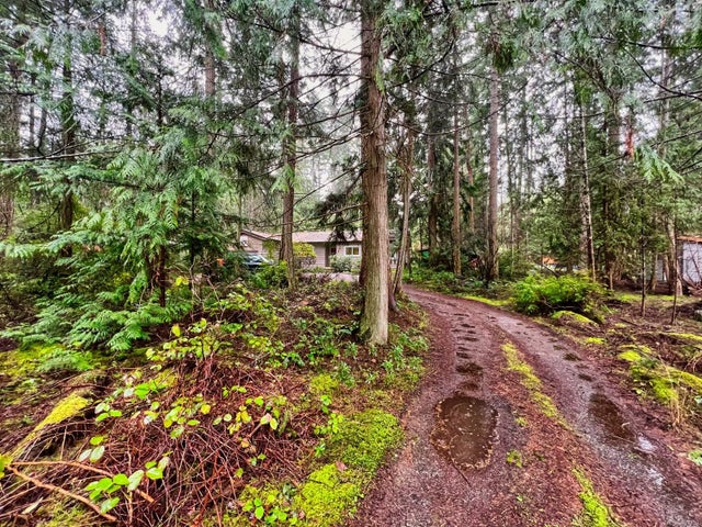 5 of 7 - 295 Davis Rd, Gabriola Island, BC