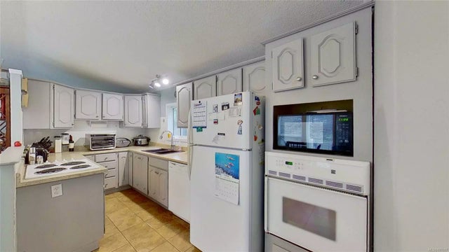 2 of 35 - 3030 Commodore Way, Gabriola Island, BC