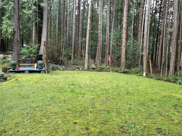 4 of 9 - 384 Hemlock Ave, Gabriola Island, BC