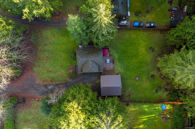 2 of 32 - 355 Ships Point Rd, Fanny Bay, BC