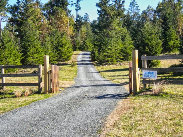 3 of 75 - 1235 Coats Dr, Gabriola Island, BC