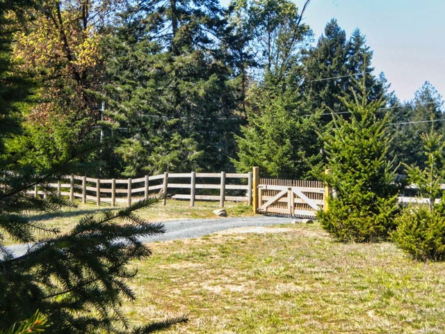 4 of 75 - 1235 Coats Dr, Gabriola Island, BC