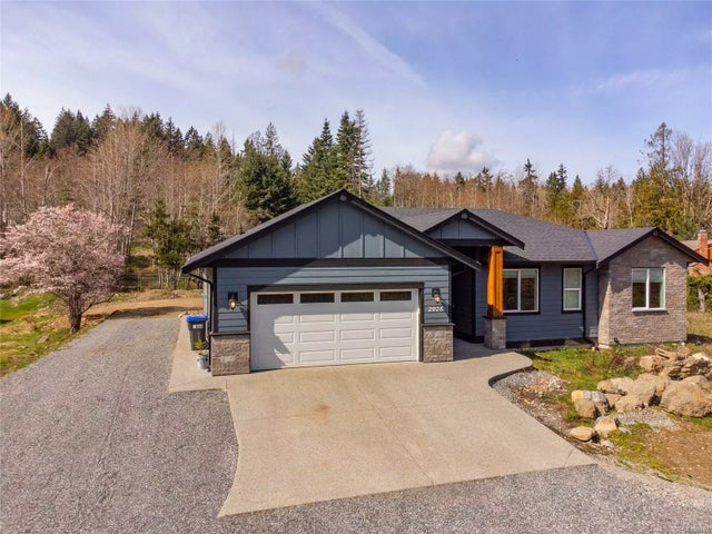 1 of 38 - 2025 Akenhead Rd, Nanaimo, BC