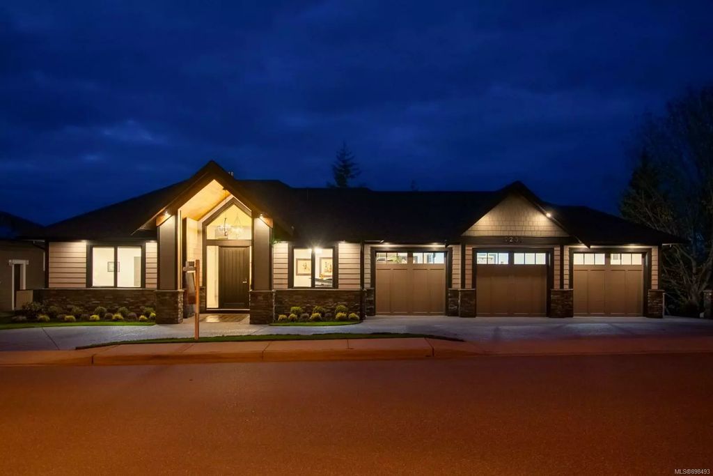 5238 Norton Rd, Nanaimo