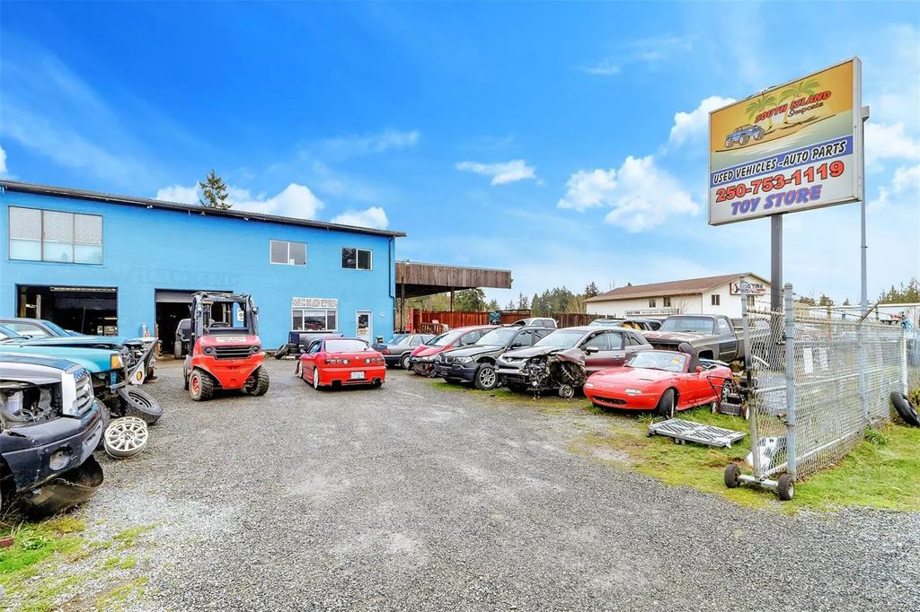 2090 Schoolhouse Rd, Nanaimo