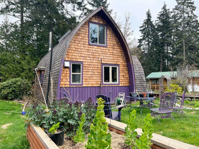 2 of 27 - 1463 Barrett Rd, Gabriola Island, BC
