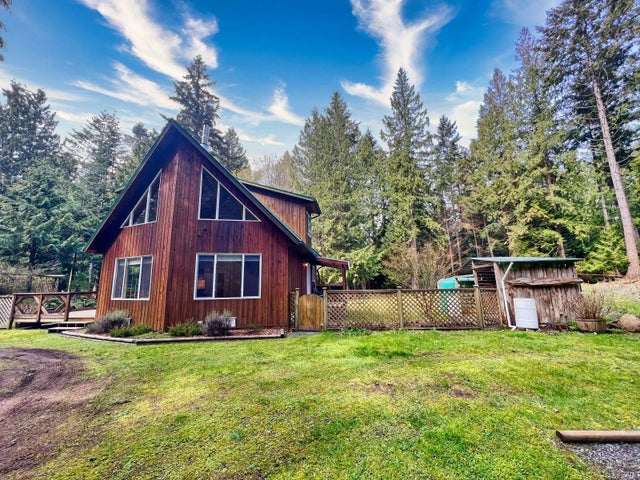 2 of 26 - 359 Hemlock Ave, Gabriola Island, BC