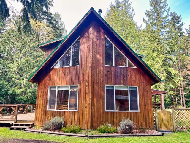 3 of 26 - 359 Hemlock Ave, Gabriola Island, BC