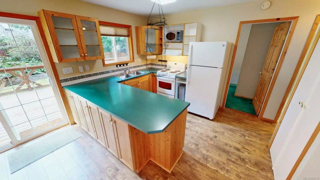 4 of 26 - 359 Hemlock Ave, Gabriola Island, BC
