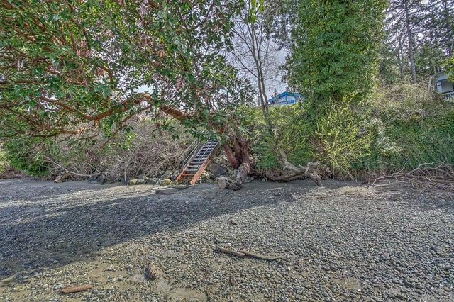 5 of 41 - 8047 Dyke Rd, Crofton, BC