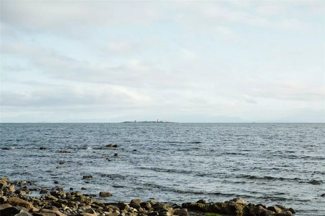 2 of 51 - 625 Bluewater Rd, Gabriola Island, BC