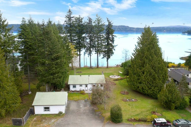 1 of 53 - 7410 Yake Rd, Fanny Bay, BC