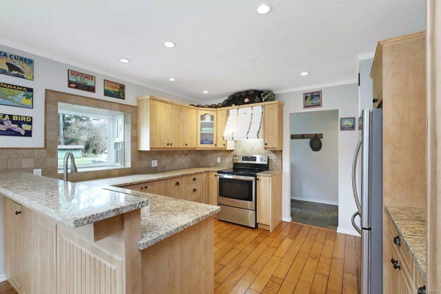 3 of 53 - 7410 Yake Rd, Fanny Bay, BC