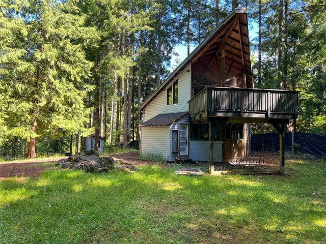 1 of 34 - 320 Spruce Ave, Gabriola Island, BC
