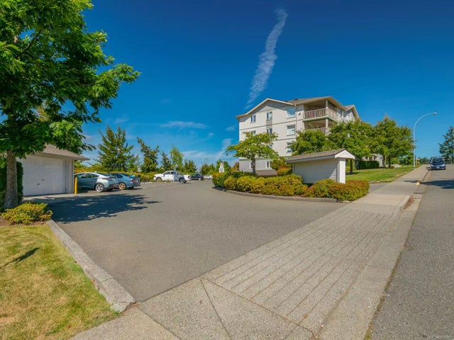 3 of 28 - 4971 Songbird Pl 211, Nanaimo, BC