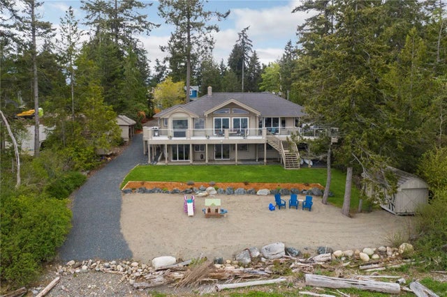 1 of 56 - 170 Baynes Dr, Fanny Bay, BC