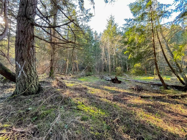 5 of 17 - Lt 57 Violet Cres, Gabriola Island, BC