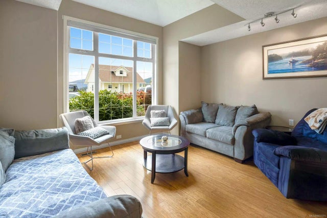 2 of 27 - 8132 Musgrave St, Crofton, BC