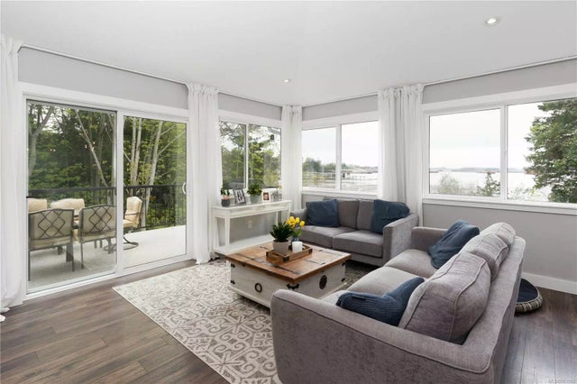 3 of 27 - 8022 Berridge St, Crofton, BC