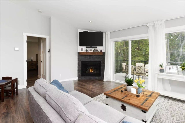 5 of 27 - 8022 Berridge St, Crofton, BC