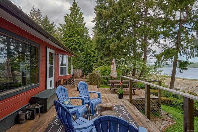 3 of 46 - 7702 Ships Point Rd, Fanny Bay, BC
