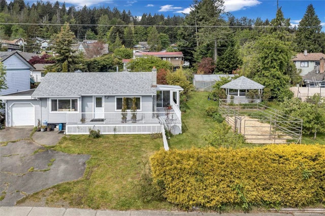 2 of 32 - 8032 York Ave, Crofton, BC