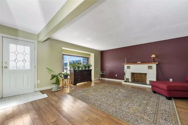 4 of 32 - 8032 York Ave, Crofton, BC