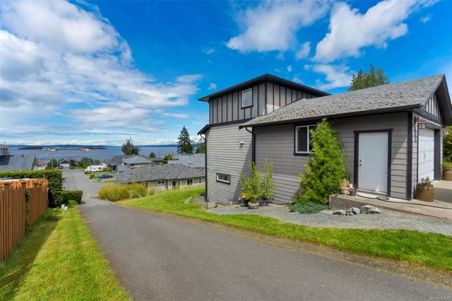 2 of 41 - 1421 Adelaide St, Crofton, BC