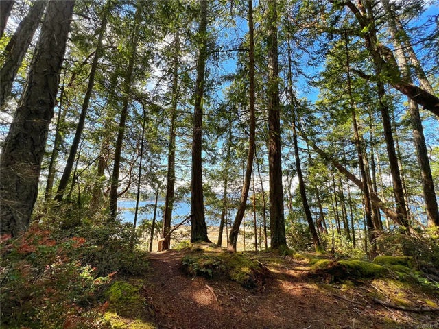 4 of 24 - Lt 1 James Way, Gabriola Island, BC