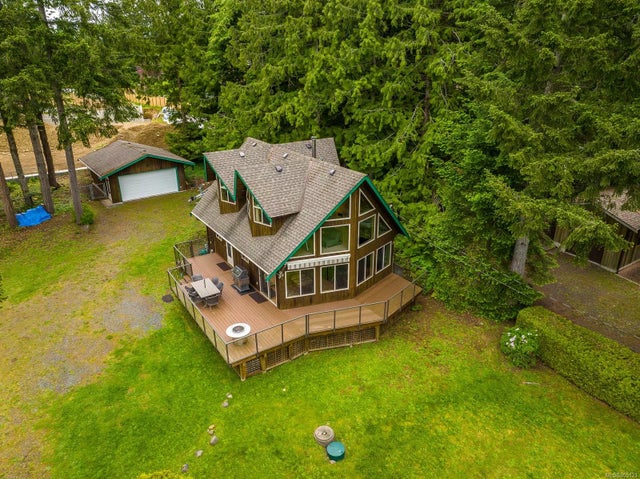 2 of 53 - 7672 Tozer Rd, Fanny Bay, BC