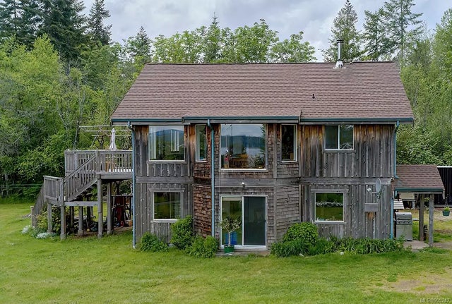 1 of 62 - 415 Station Rd, Fanny Bay, BC